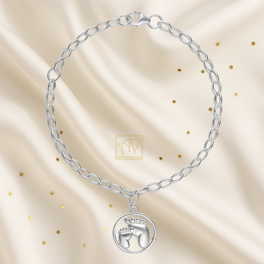 Nyx Belcher Bracelet with Footprint Charm Silver